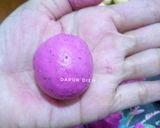Foto langkah ke 4 dari resep Onde onde Buah Naga.