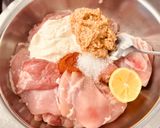 A picture of step 1 of Chicken Changezi.