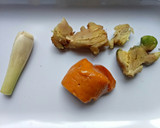 Foto langkah ke 1 dari resep Wedang Jahe Sereh.