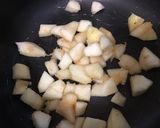 Une image de l'étape 3 de Compote caramélisée de poires et pommes à la cannelle.