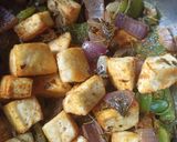 A picture of step 2 of Kadai Paneer.