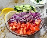 Foto del paso 11 de la receta: 👳🏻‍♀️🇹🇷Mujaddara - Arroz con lentejas y cebolla frita, acompañado de ensalada árabe y yogur con menta 🇹🇷👳🏻‍♀️