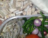 Foto langkah ke 1 dari resep Oseng Tempe Teri Cabe Hijau.