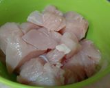 Foto langkah ke 1 dari resep Ayam Popcorn.