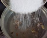 A picture of step 2 of Daney Daar Sugi ka Halwa.