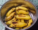 Foto langkah ke 2 dari resep Bola-Bola Pisang Coklat Lumer.
