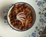 A picture of step 4 of Hing masaledar kala chana.