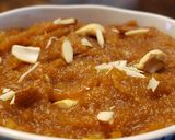 A picture of step 2 of Cardamom Flavoured Suji Halwa.