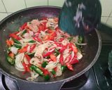 Foto langkah ke 4 dari resep Resep Ikan Pindang Pedas Manis.