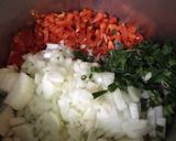 Foto del paso 1 de la receta: Sándwich de carne desmechada con salsa de vino tinto, salteados y cebolla de verdeo