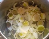 Foto del paso 3 de la receta: Crema de papa al estilo de mi mamá