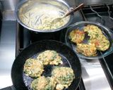 Foto del paso 4 de la receta: Bombas de acelga, zapallo, zanahoria y queso fresco