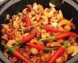 Hình bước làm 4 của món Kho quẹt chấm rau củ luộc