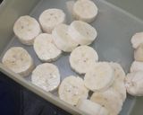 Foto langkah ke 1 dari resep Banana Bites.