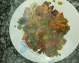 Foto del paso 4 de la receta: salteado de verduras con champiñones salchichón de pavo y pimientos