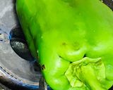 A picture of step 1 of Tomato capsicum grilled chicken gravy.