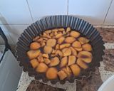 Foto del paso 4 de la receta: Torta invertida de duraznos pelones y banana🍌🍑