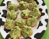 Foto del paso 2 de la receta: Galletitas tipo rex con dip de palta y queso azul