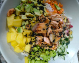 Foto del paso 7 de la receta: Poke bowl de salmón y mango