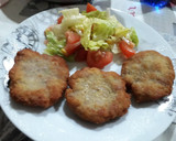 Foto del paso 3 de la receta: Filetes rusos con ensalada