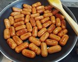 Foto del paso 8 de la receta: Mini salchichas de pollo al roquefort con calabacín y papas