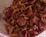 A picture of step 1 of Homemade Roohafza.