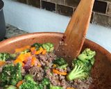 A picture of step 2 of Beef Ramen Noodle Stir Fry.