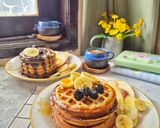 Foto langkah ke 4 dari resep Banana Oat Waffle.