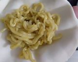 फ्राइड नूडल्स पोटली (fried Noodles potali recipe in Hindi) रेसिपी चरण 3 फोटो