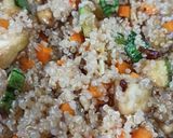 Foto del paso 3 de la receta: Quinoa salteada con verduritas
