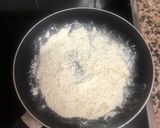 Foto del paso 1 de la receta: Empanada de bechamel de queso y bacon