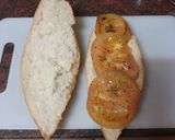 Foto del paso 5 de la receta: Bocadillo de lomo con tortilla francesa, tomate asado y alioli