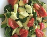 Foto del paso 1 de la receta Ensalada de canónigos con cerezas