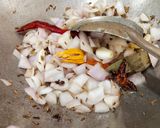A picture of step 2 of Shahi Paneer.
