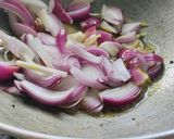 A picture of step 2 of Paneer Capsicum Curry.