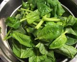 Foto del paso 2 de la receta Sofrito de Espinaca y Maíz