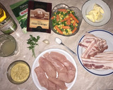 Baconbe tekert mustáros csirkemell zöldségkörettel recept fázis 1 fotója
