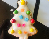 Foto del paso 5 de la receta: Galletas navideñas 🎄🎅🏼 con glasé real