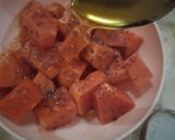 Foto langkah ke 4 dari resep Pepaya Chia Madu Hisalt.