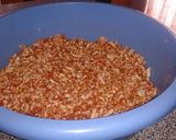A picture of step 1 of Migas Extremeñas.