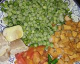 A picture of step 1 of Chicken Chunks Green Peas Rice or Tahiri 😋.
