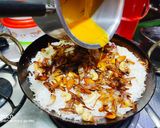 A picture of step 6 of Navrattan Pulao.