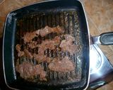 Foto langkah ke 2 dari resep Panggang Daging Sapi Empuk tanpa Bumbu Ribet.