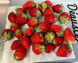 Une image de l'étape 1 de Charlotte aux skyr et fraises.