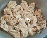 A picture of step 4 of Sweet and Sour Pork.