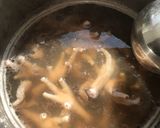 A picture of step 2 of Khanom Jeen Nam Ngiao with Chicken Feet.
