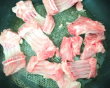 Foto del paso 1 de la receta: Costillas de conejo con cebolla picante y chips de boniato