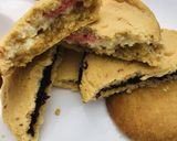 A picture of step 2 of Peanuts and yoghurt cookies.