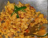 লঙ্কা পেঁয়াজ দিয়ে মাছের ডিমের ঝুরো (macher dimer jhuro recipe in Bengali) রেসিপির ধাপ 3 ছবি