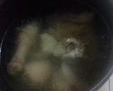 Foto langkah ke 2 dari resep Ayam Kuah Bumbu Kuning ala Mami Abel.